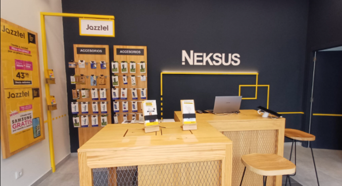 Neksus Leon C Azorin